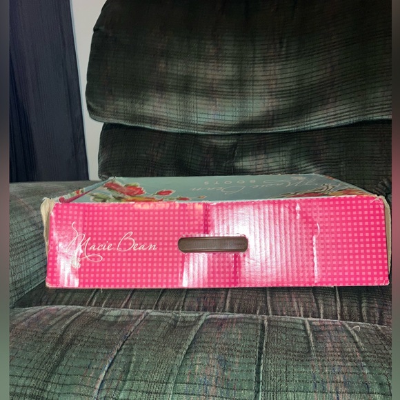 Brand new, never worn Macie Bean cowboy boot! Size 8M - Picture 10 of 13